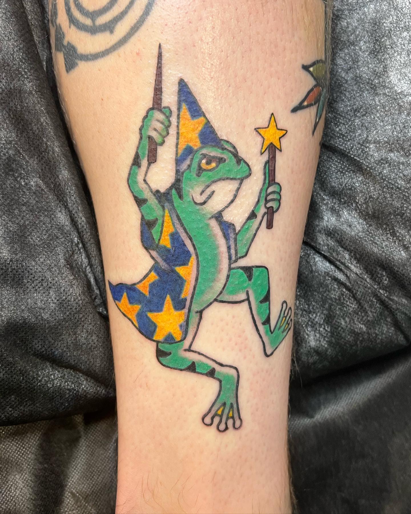 Tattoo by @jolieetattoo — american_traditional