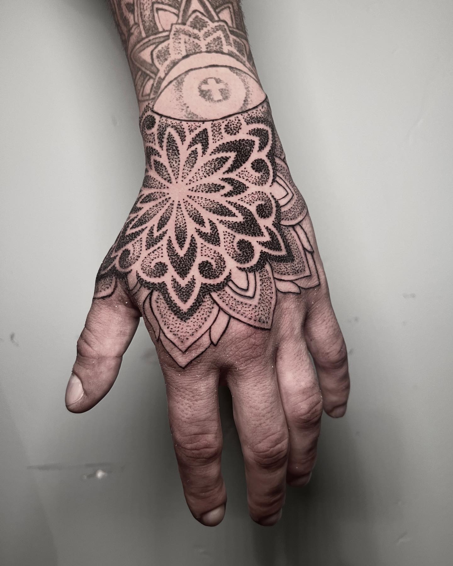 Tattoo by @shakuto_tattoos — dotwork