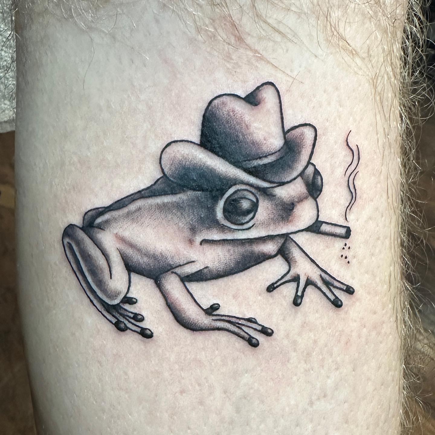 Tattoo by @madwashtattoos — black_and_grey