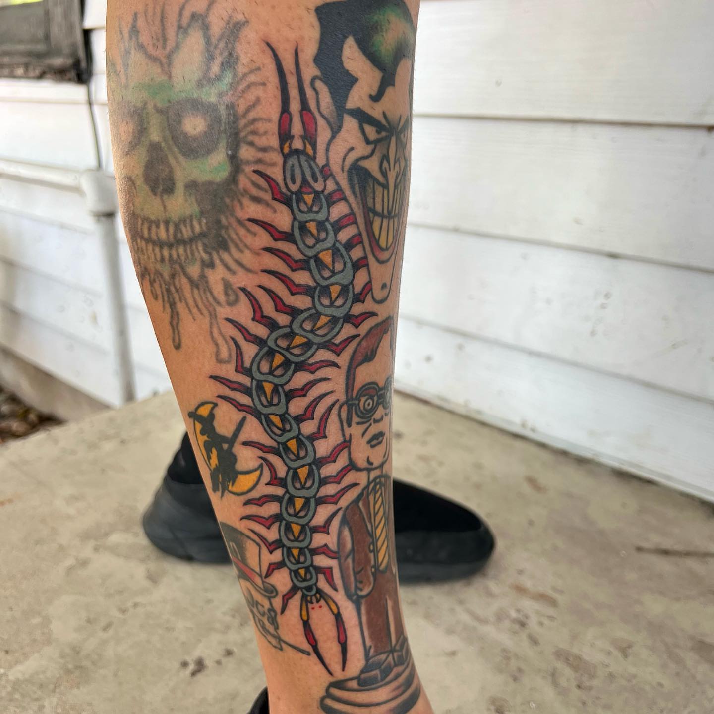 Spine with chains American traditional tattoo on the calf by 🍓miranda joon bradbury🍓