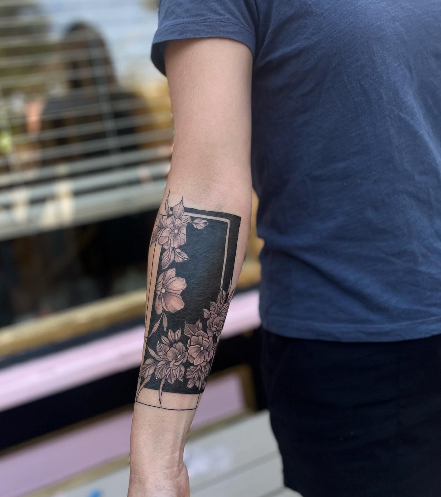 Tattoo by @chloeinknart — black_and_grey