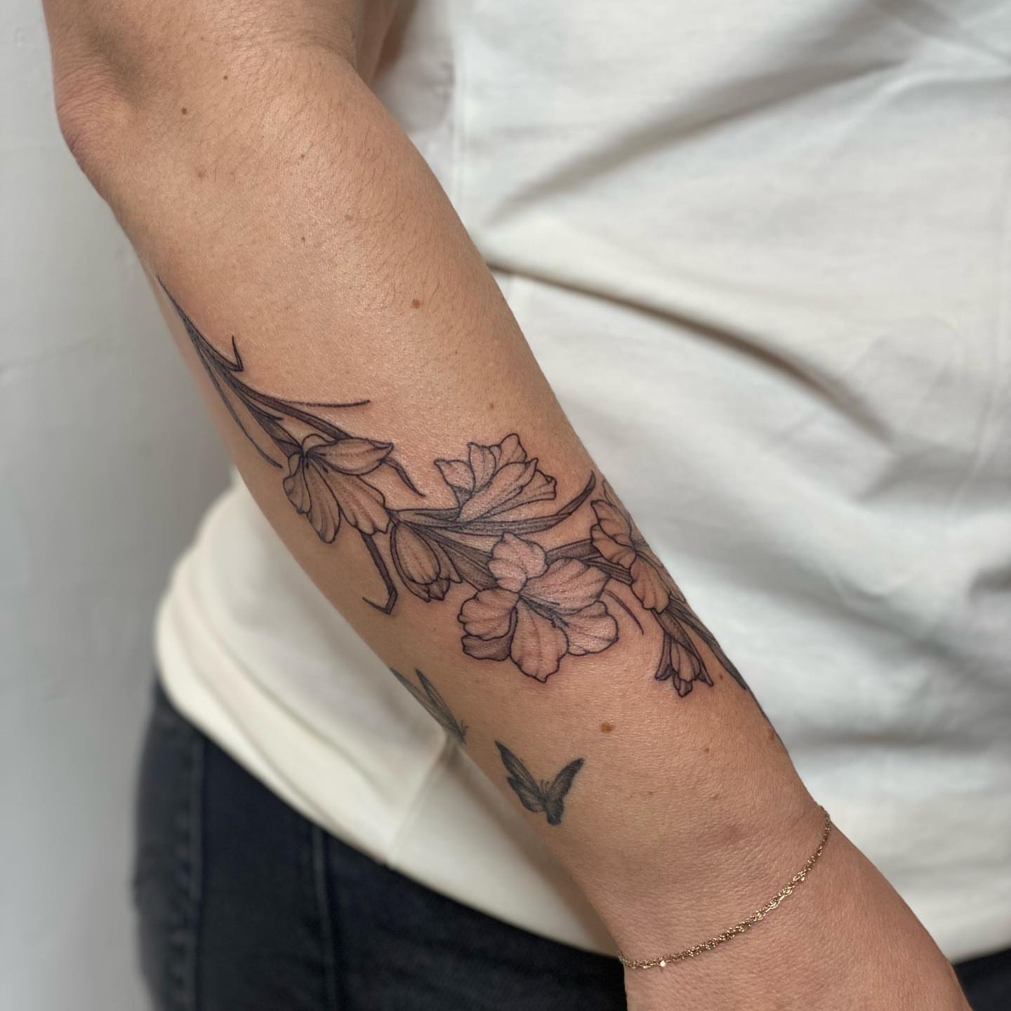 Tattoo by @liannadefleur β black_and_grey