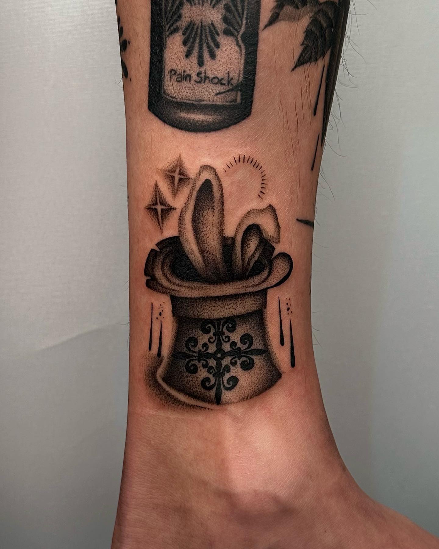 Tattoo by @minblackwork β dotwork