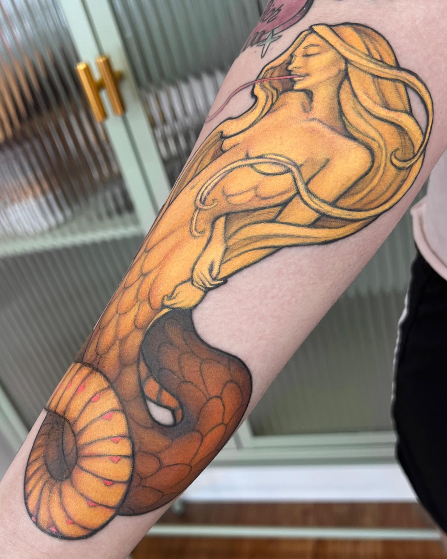 Mermaid realism tattoo on the forearm by β₯πΈππͺπ€π€π ππβπππβ₯