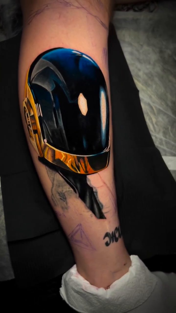 Tattoo by @lisa_tattooer — realism