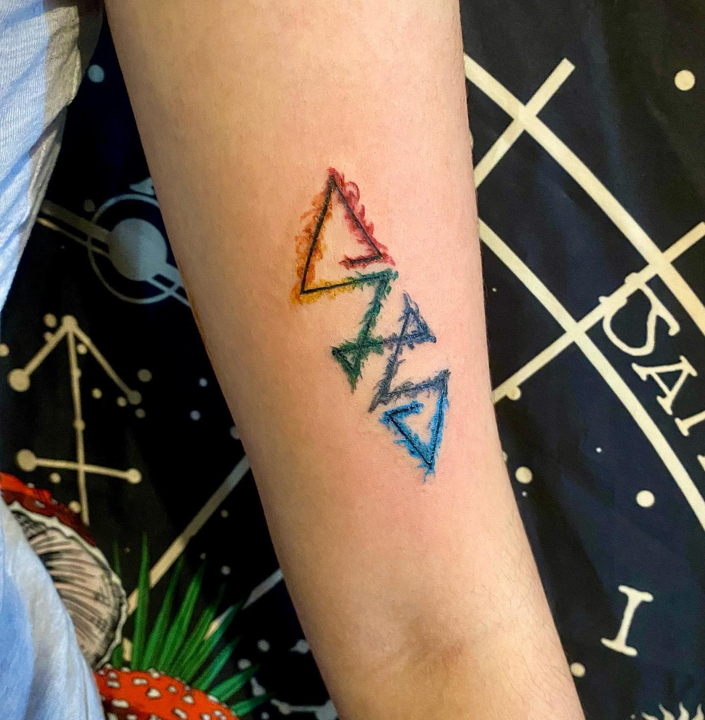Tattoo by @killer_inkstinct_by_rony β geometric, watercolor