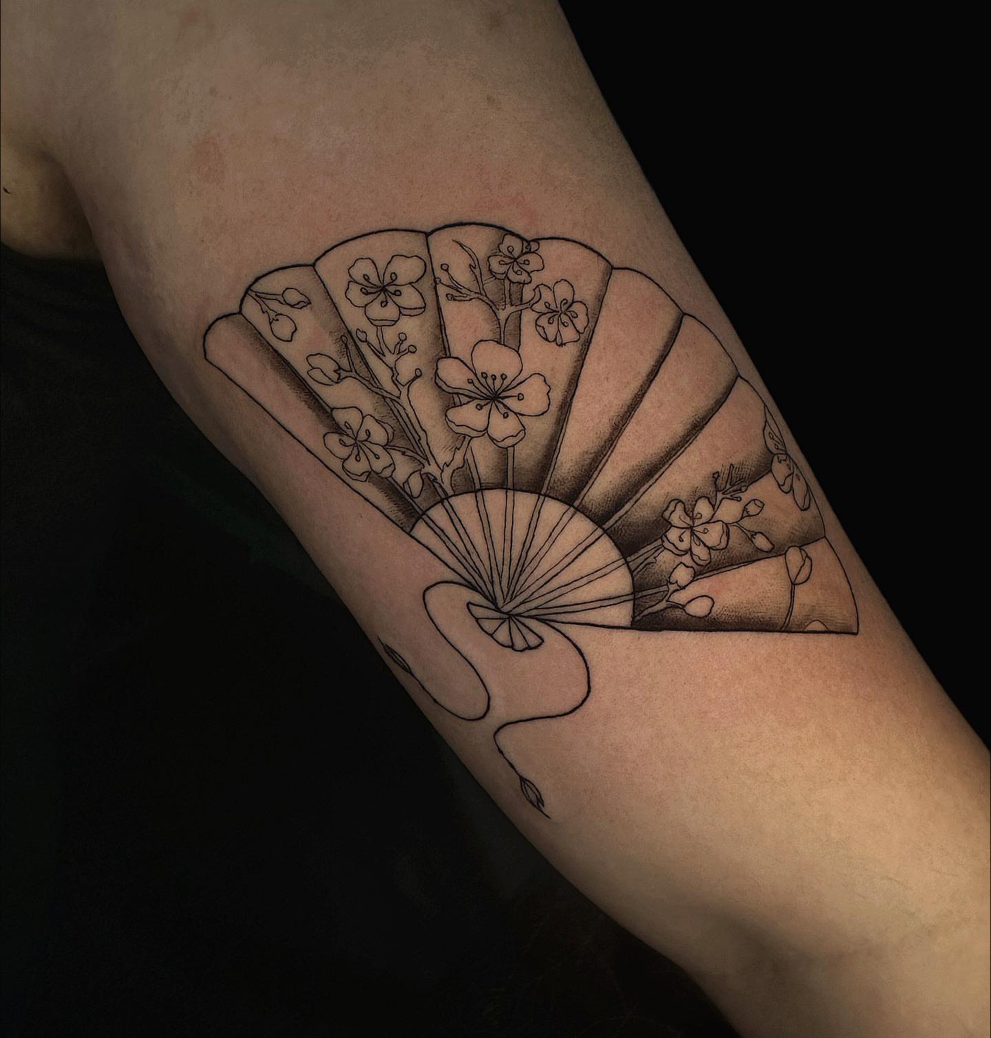 Cherry blossom fan black and grey tattoo on the forearm by πΊπππππ βΎ π»πππππ π¨πππππ
