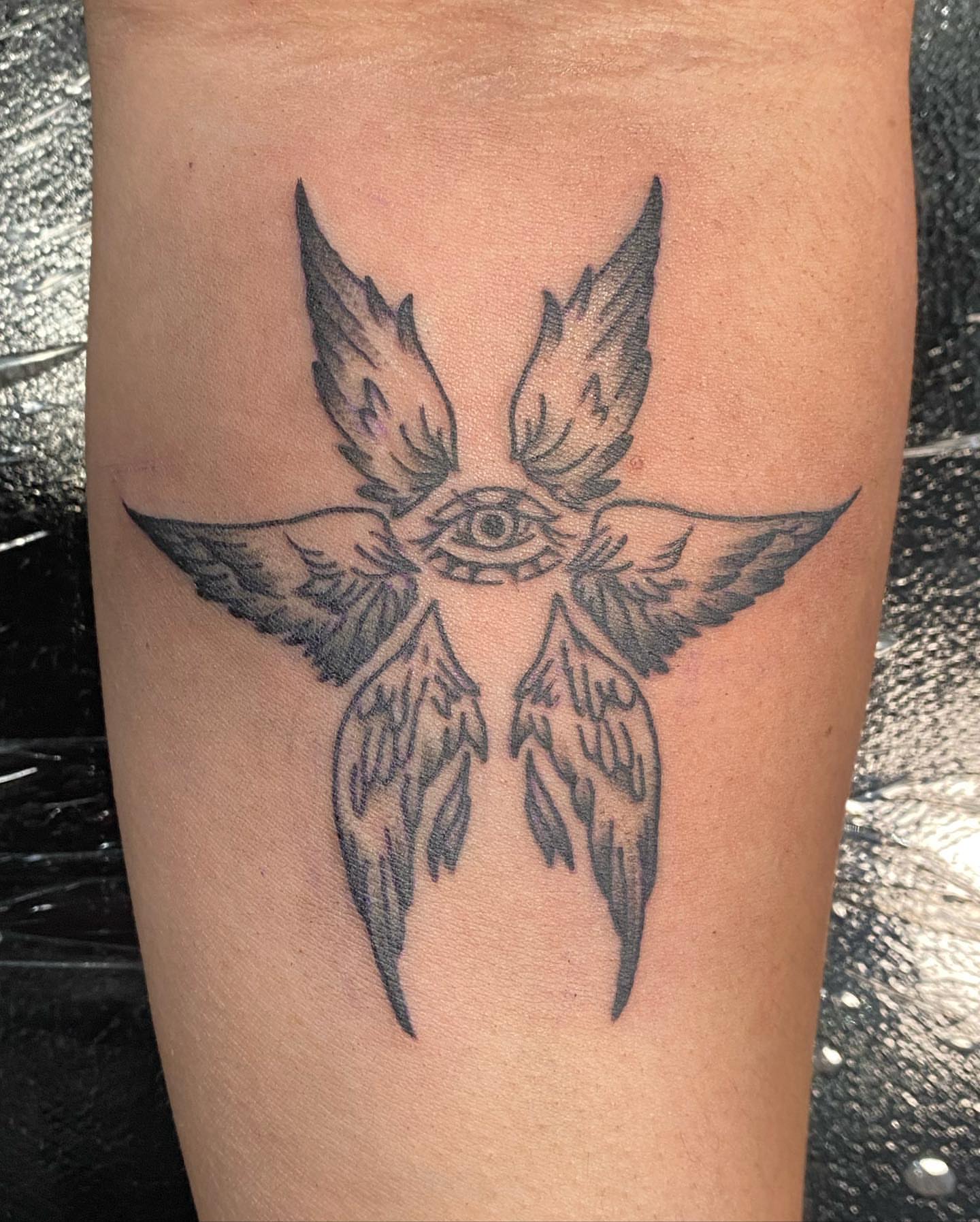 Tattoo by @xwoodlandcorex — black_and_grey