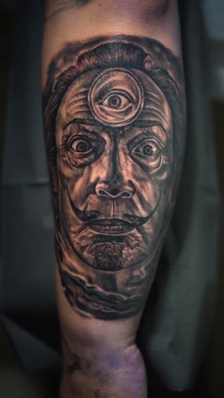 Tattoo by @rrsantander_art — realism, black_and_grey