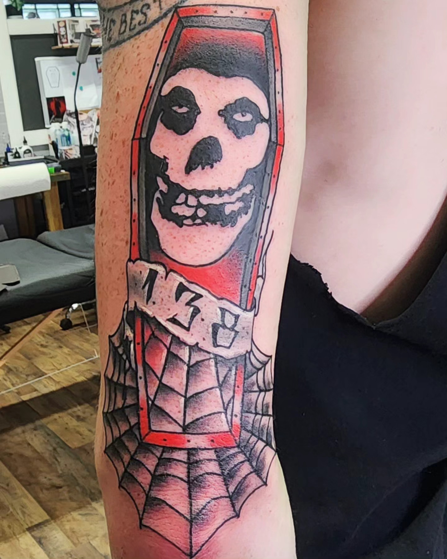 Tattoo by @conwaythetattooer — dotwork, geometric