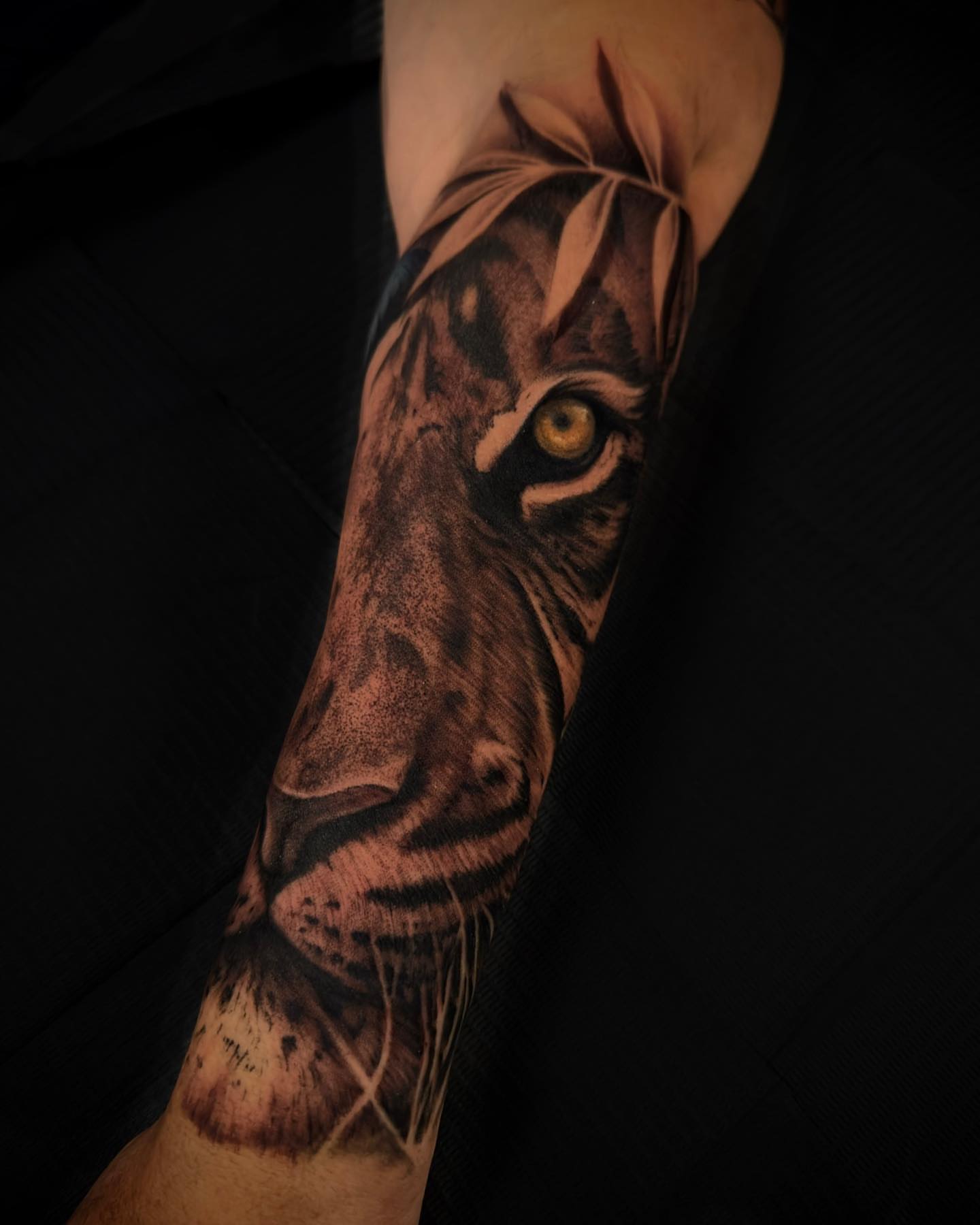 Tattoo by @niclunatattoo — realism, dark_realism