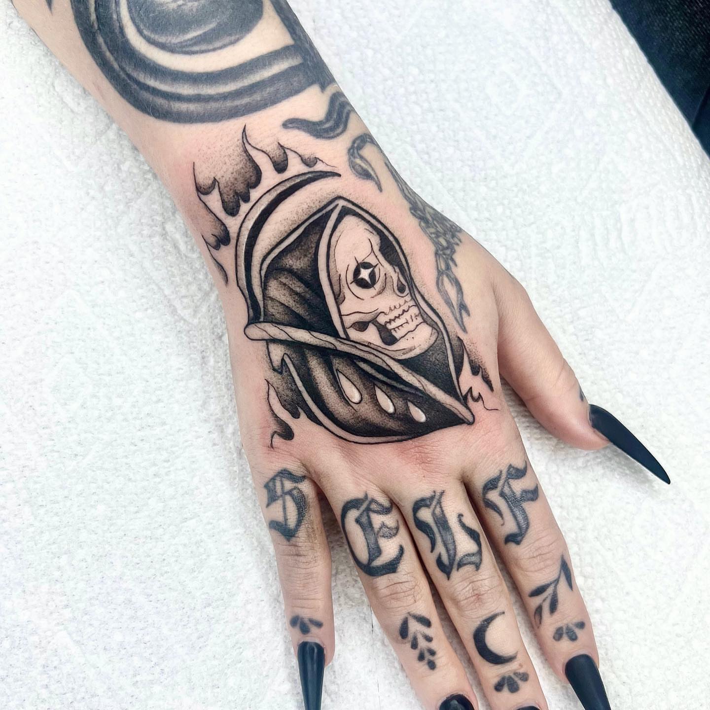 Tattoo by @dannonphantom — american_traditional