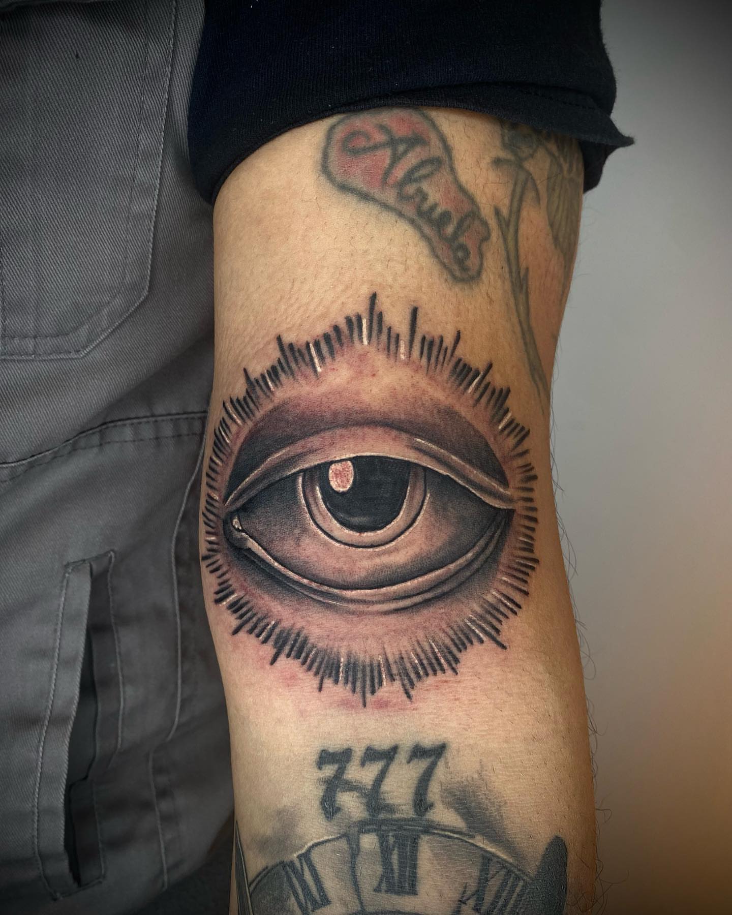 Eye realism tattoo on the forearm by ▪️JhonnyElias TATTOO ▪️