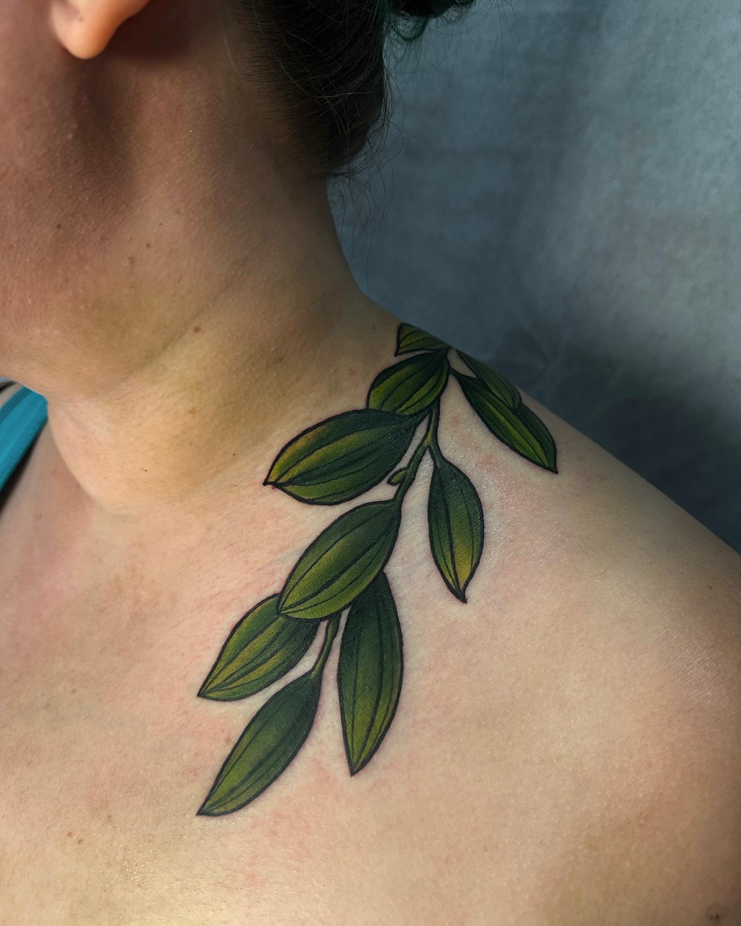 Leaf branch realism tattoo on the shoulder by ✨Sarah Knapp✨, Eugene, Oregon