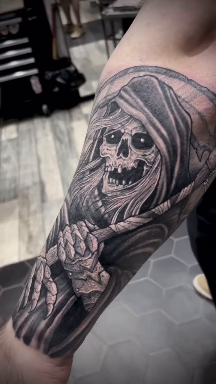 Tattoo by @rodomaciel — dark_realism, black_and_grey
