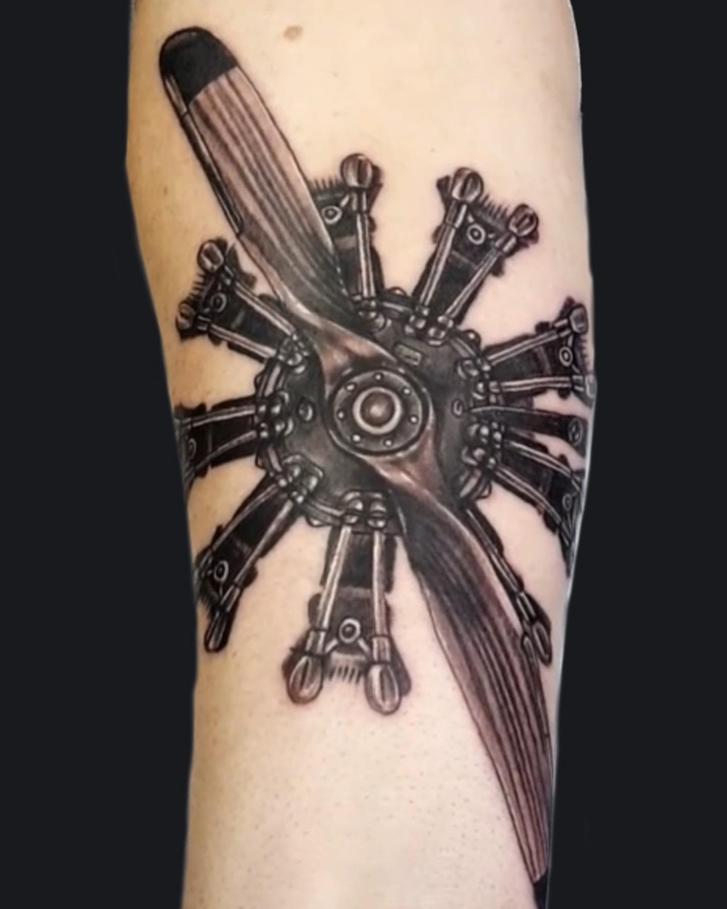 Tattoo by @alextattoos — black_and_grey