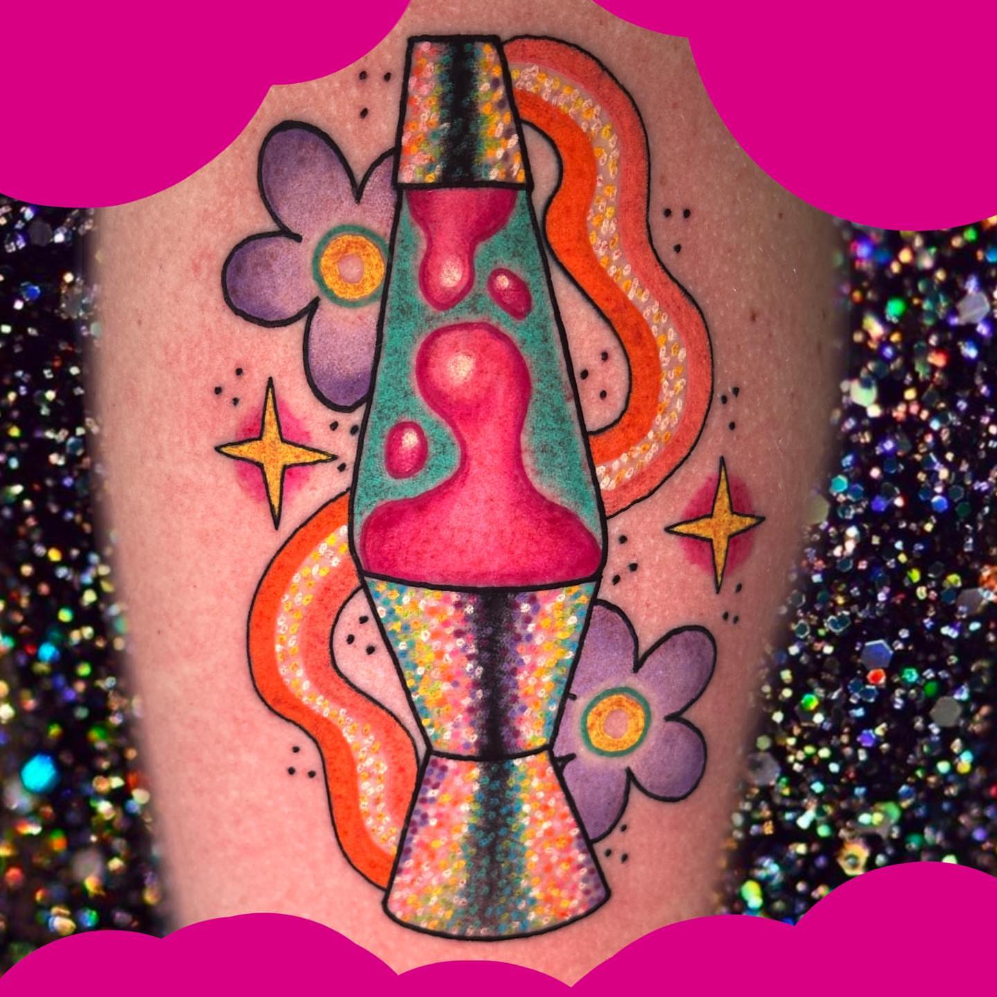 Lava lamp dotwork tattoo on the upper arm by Chelsea Lane