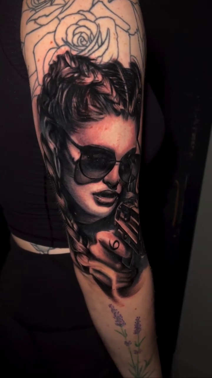 Woman with sunglasses realism tattoo by Raul Ugarte, Roseville, California