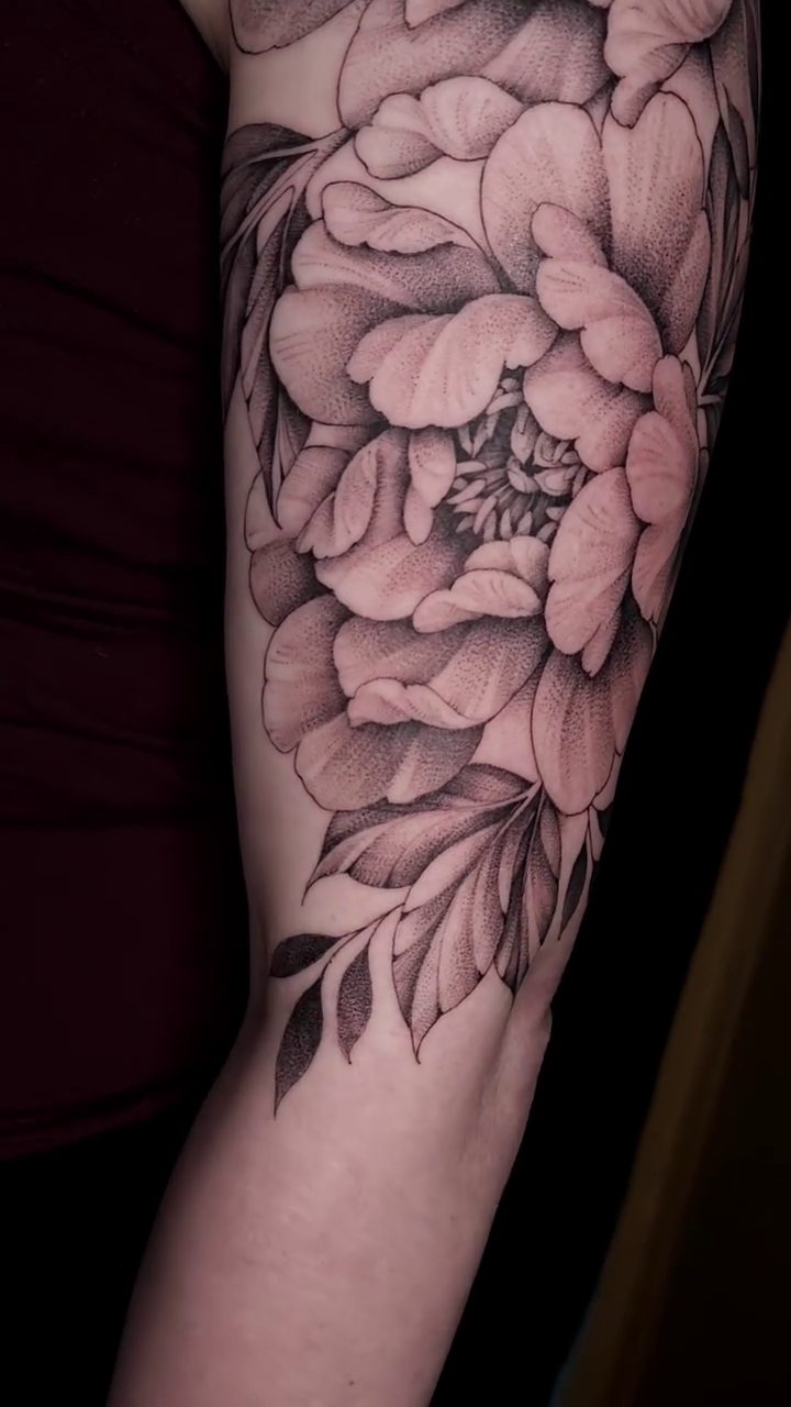 Tattoo by @jordanallredart — black_and_grey, dotwork