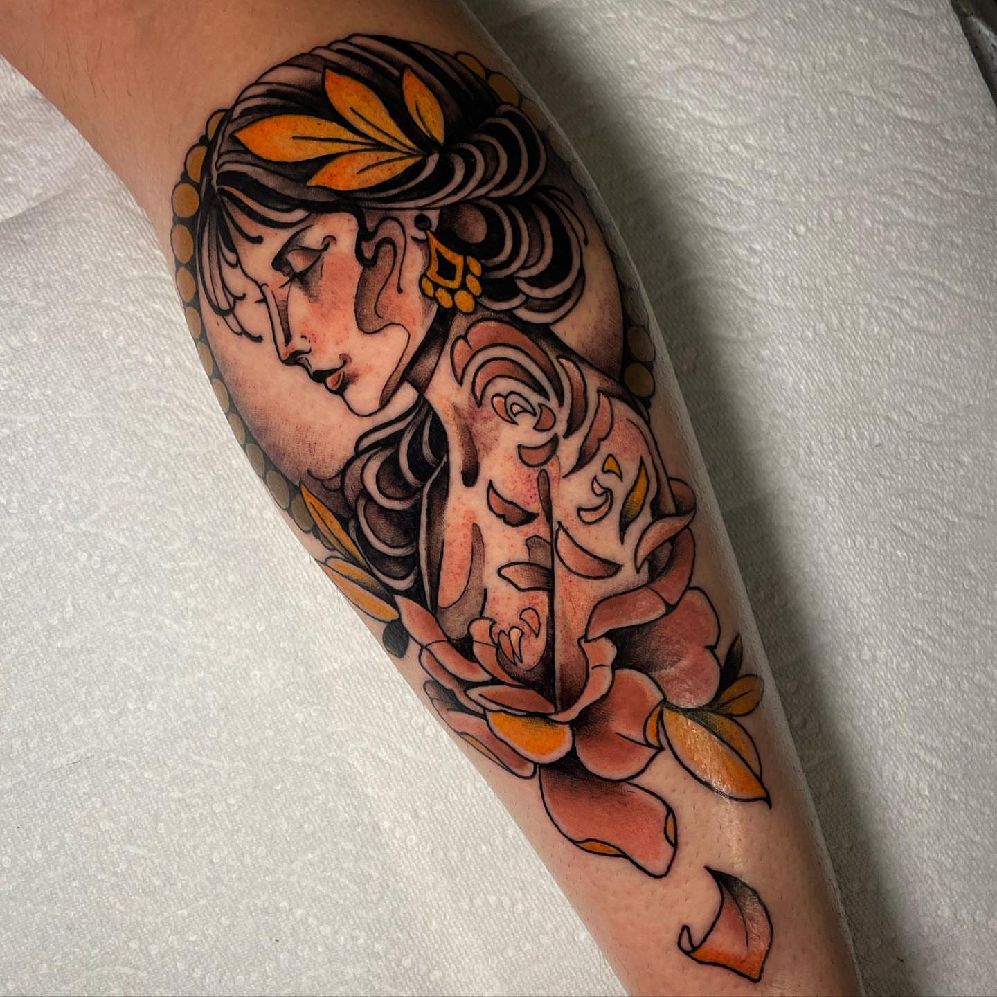 Tattoo by @mirelajade — american_traditional