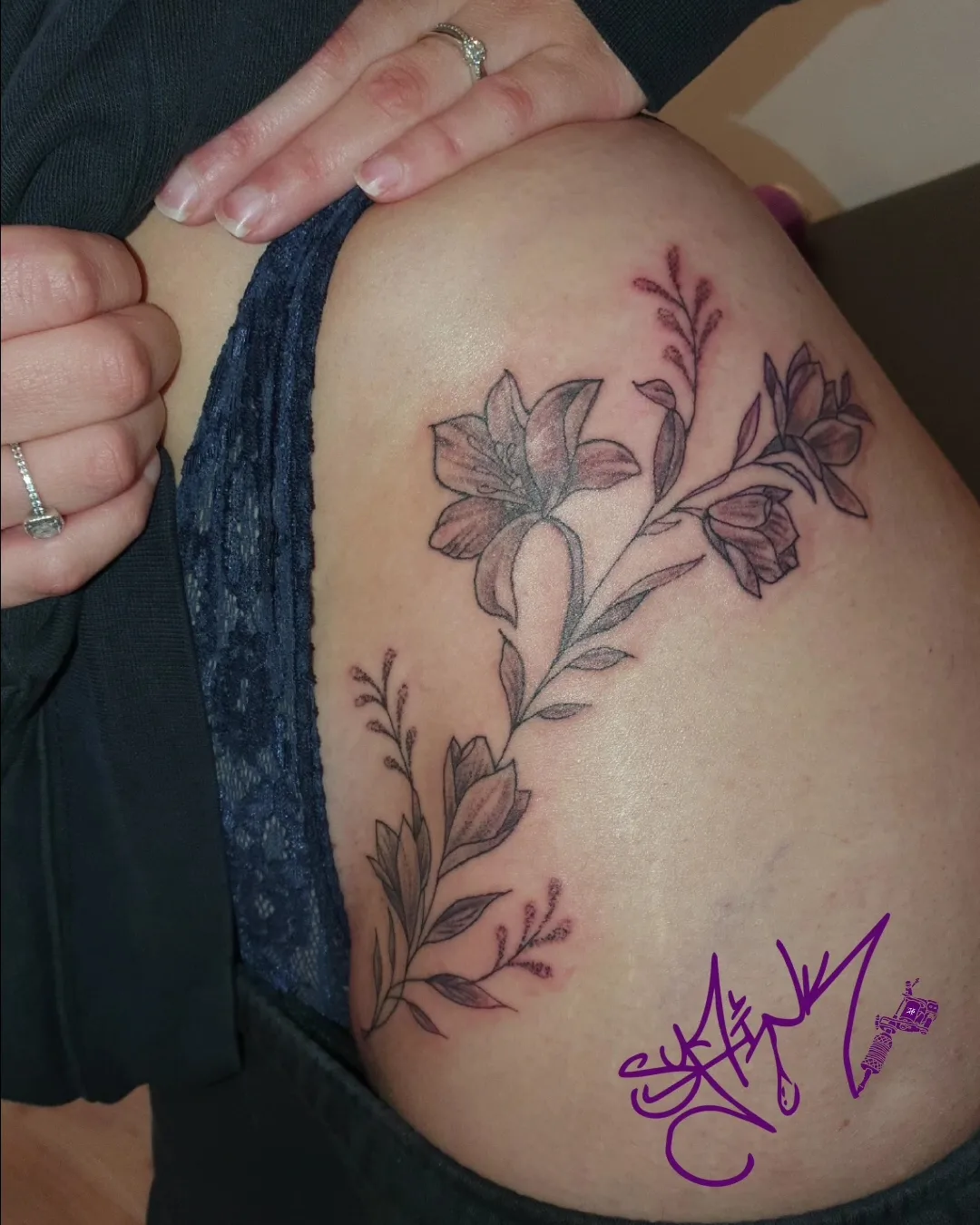 Tattoo by @sy7.tattoos — black_and_grey