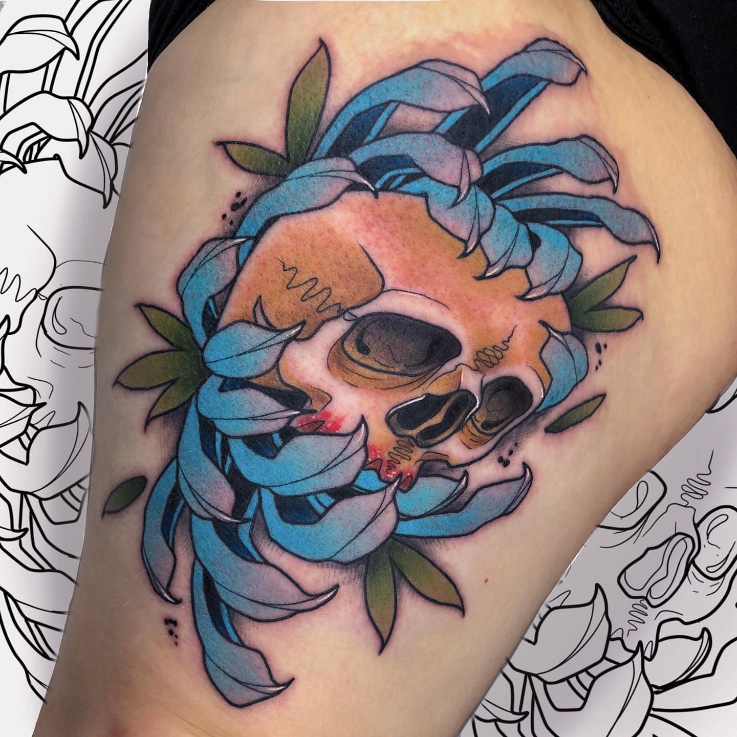 Skull and flowers neo-traditional tattoo on the thigh by 🍃  𝑳𝒆𝒆 𝑴𝒖𝒍𝒍𝒆𝒏  🍂, Seattle, Washington