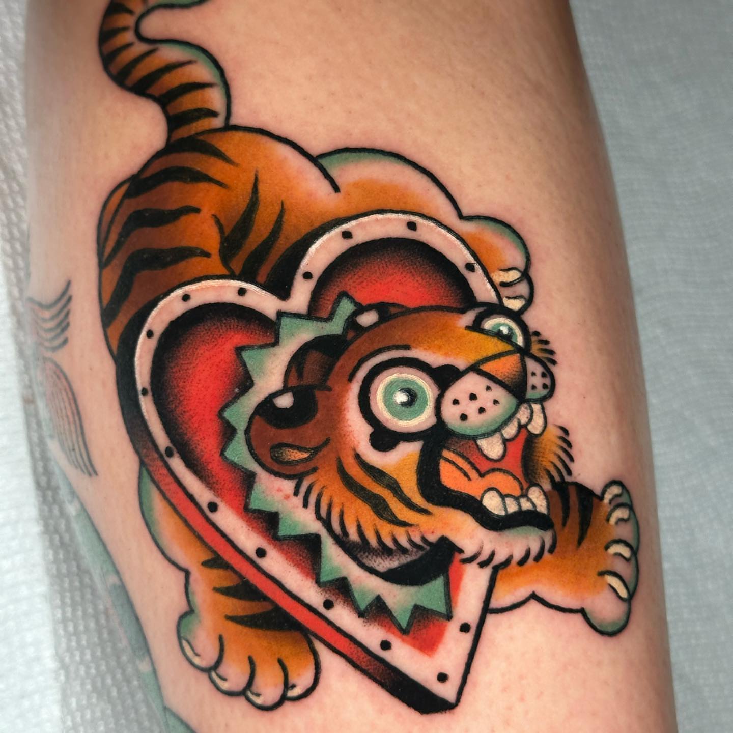 Tiger American traditional tattoo on the thigh by π»πππππ πΉπππ
