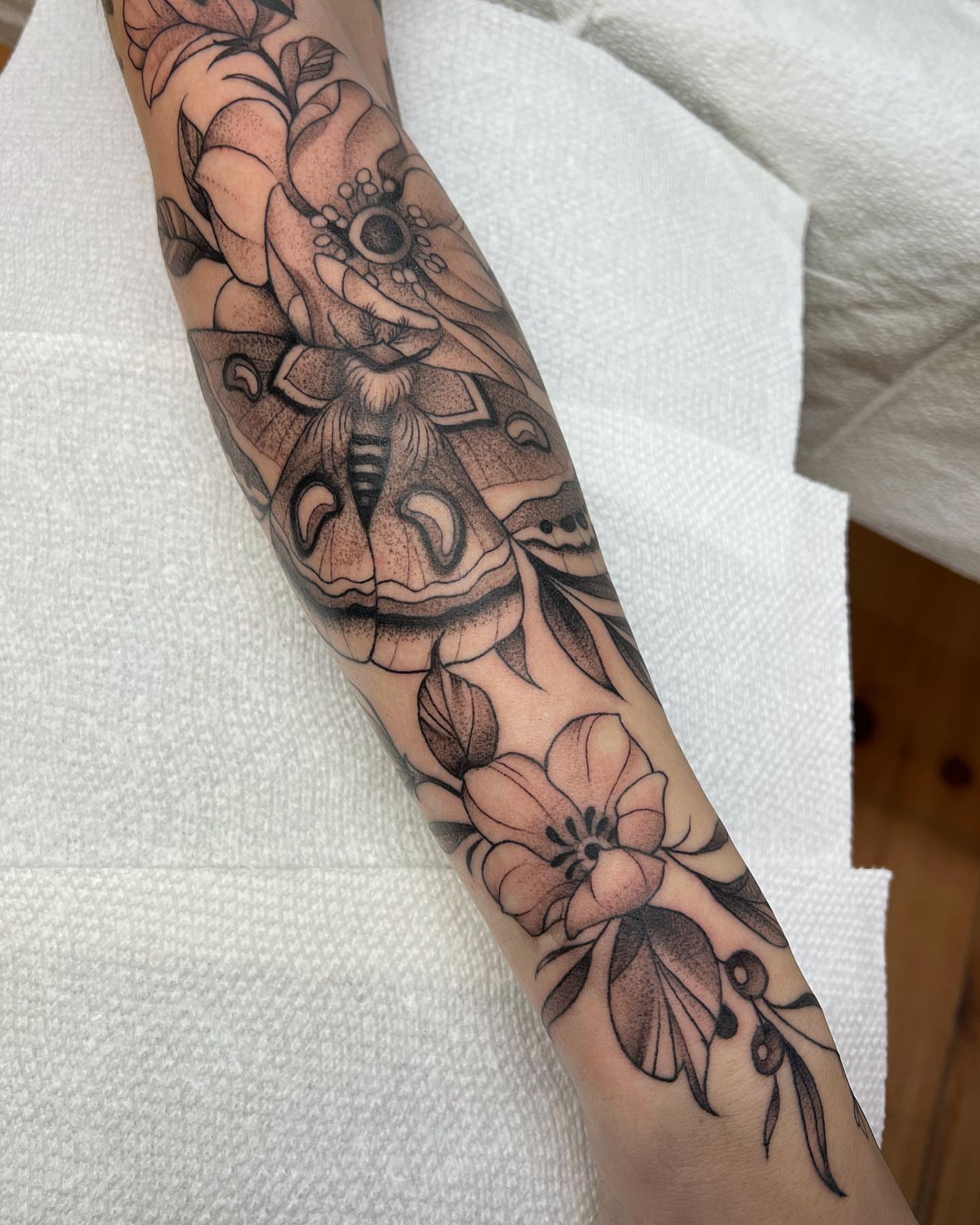 Tattoo by @lauren.tattoos — black_and_grey