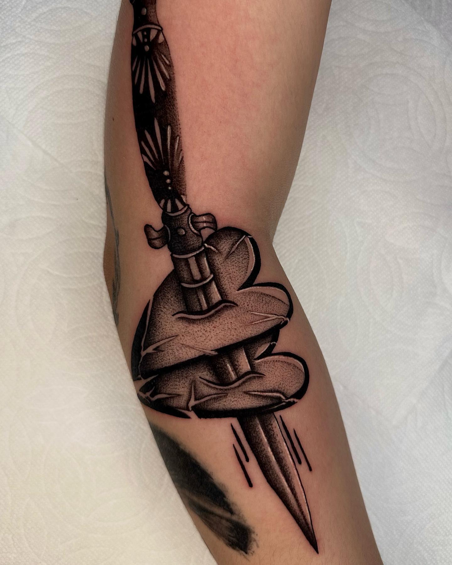 Tattoo by @minblackwork β dotwork