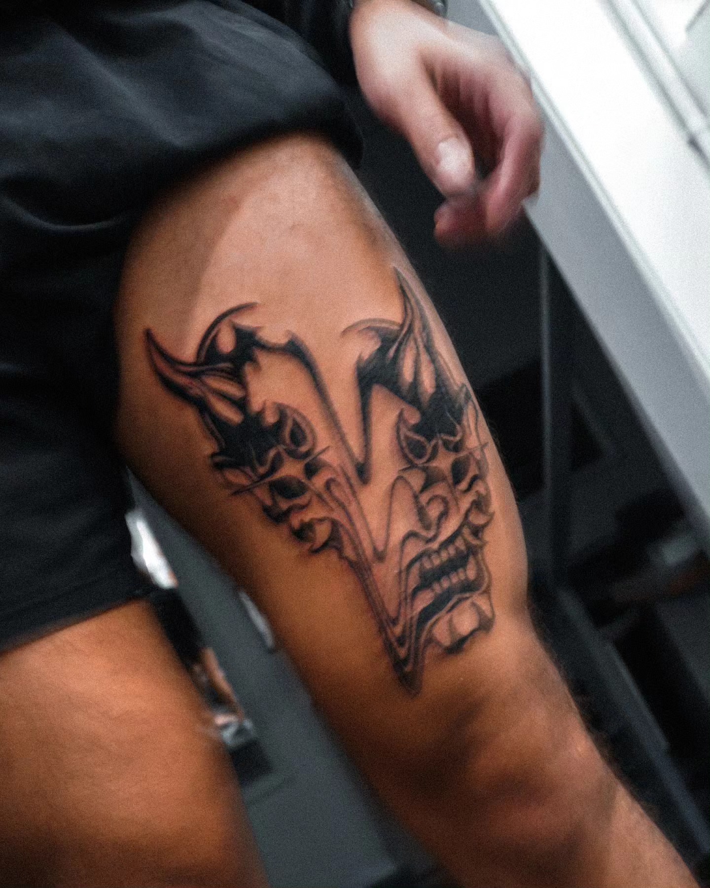 Skull black and grey tattoo on the thigh by Jeremy "Jerms" Camposanto