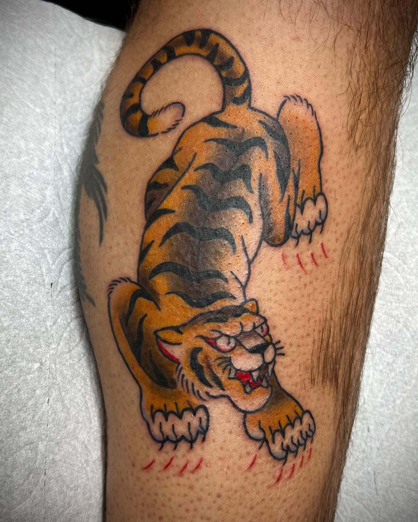 Tattoo by @jolieetattoo — american_traditional