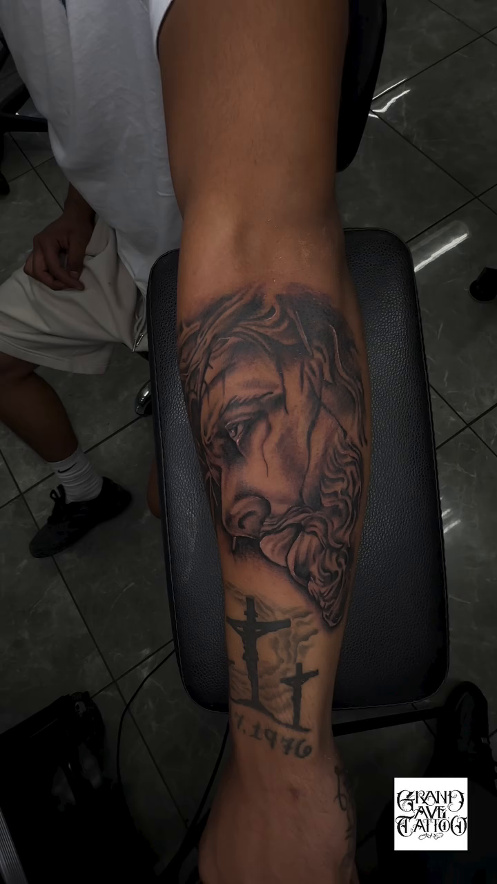Jesus Christ and a cross realism tattoo by Myles Manuel Lopez, Phoenix, Arizona