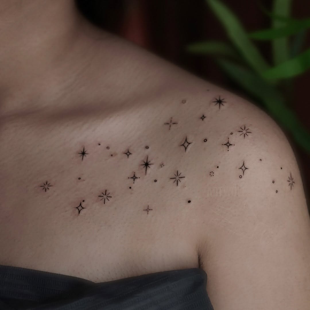 Tattoo by @artwolf β fine_line, minimalist