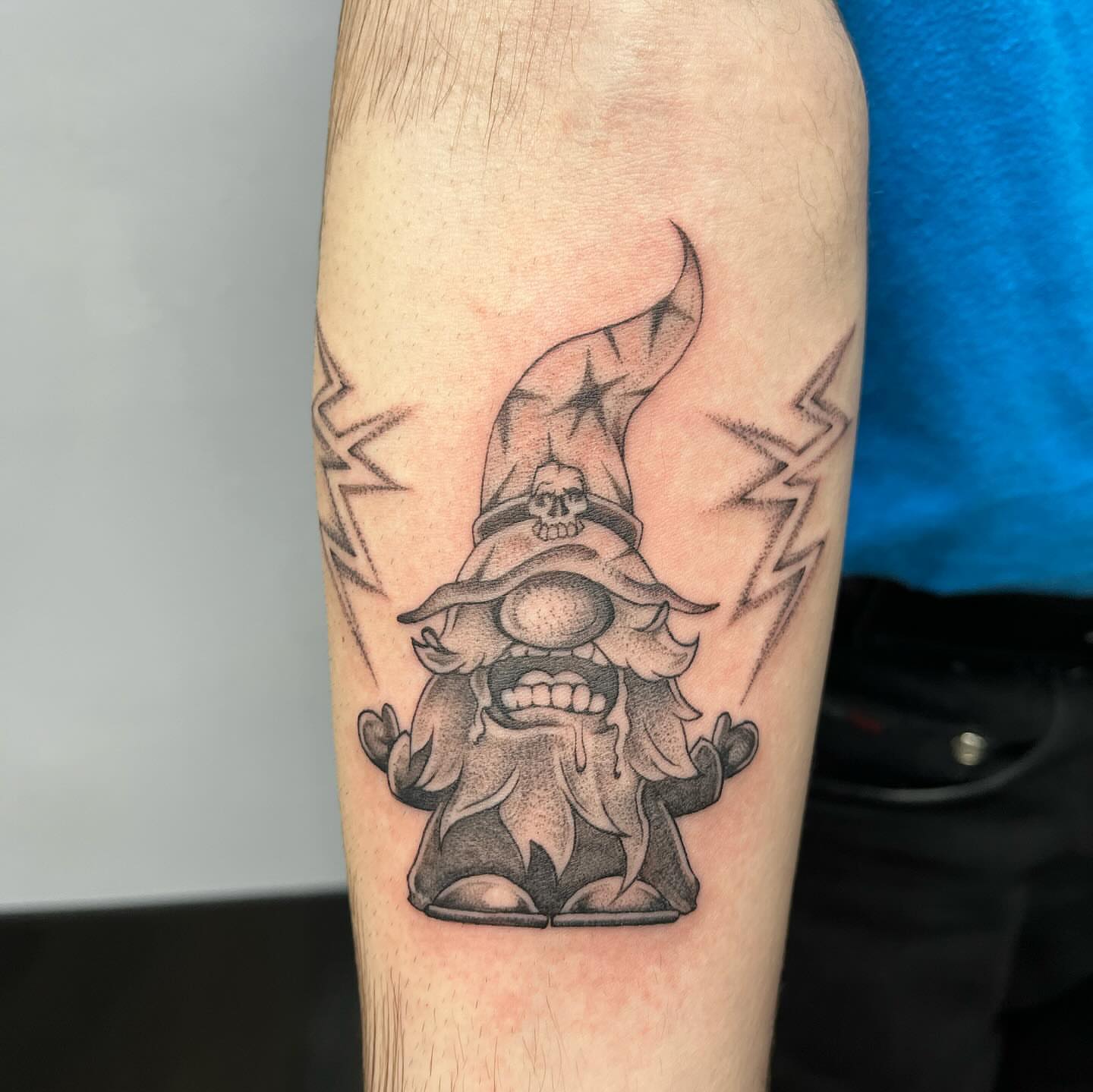 Tattoo by @polarizedbaby β black_and_grey