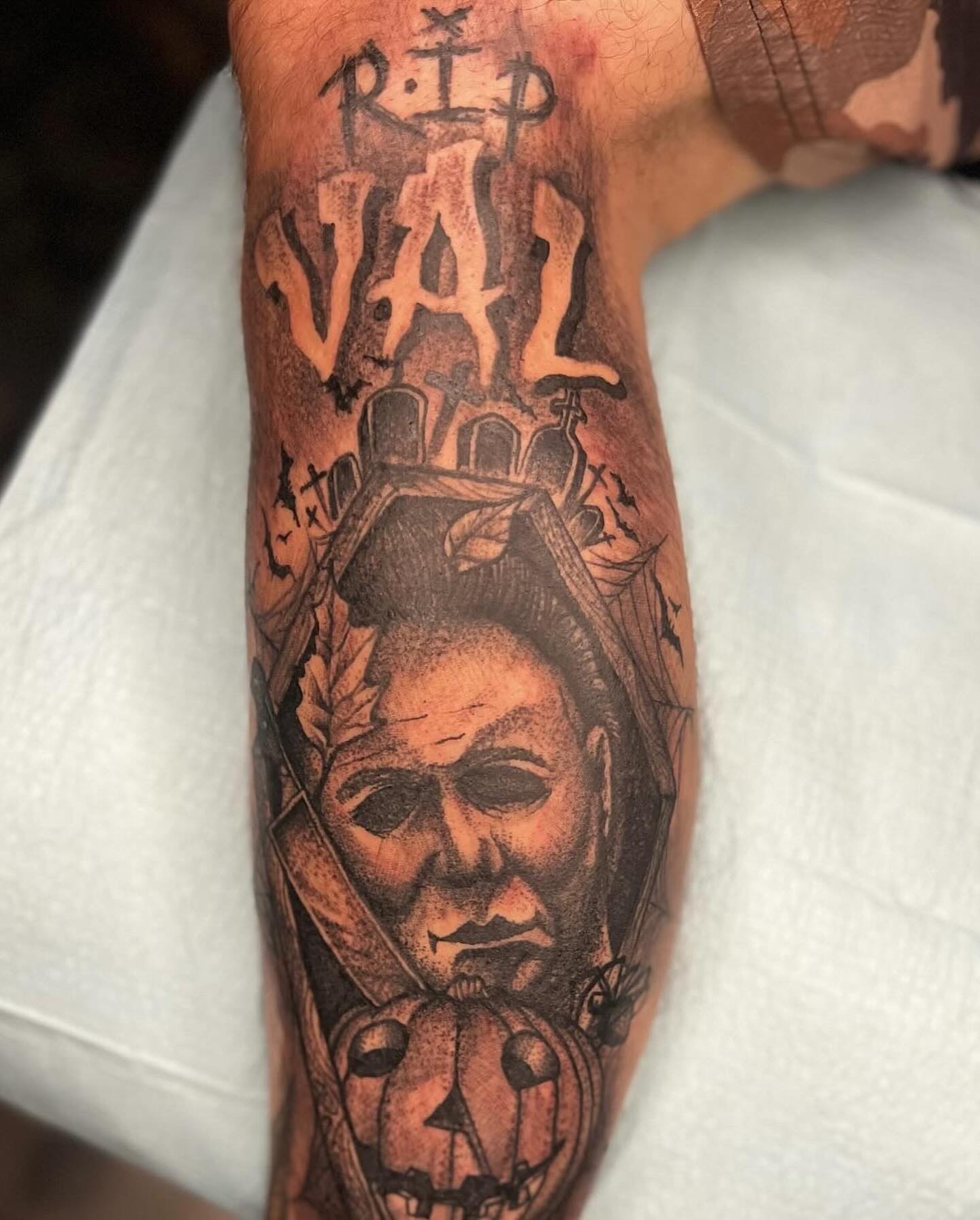 Tattoo by @cesarbee — black_and_grey, realism