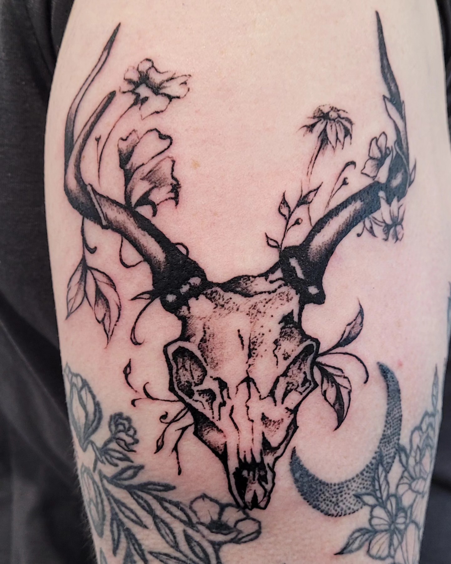 Tattoo by @infiniteink_tattoocollective — black_and_grey, realism