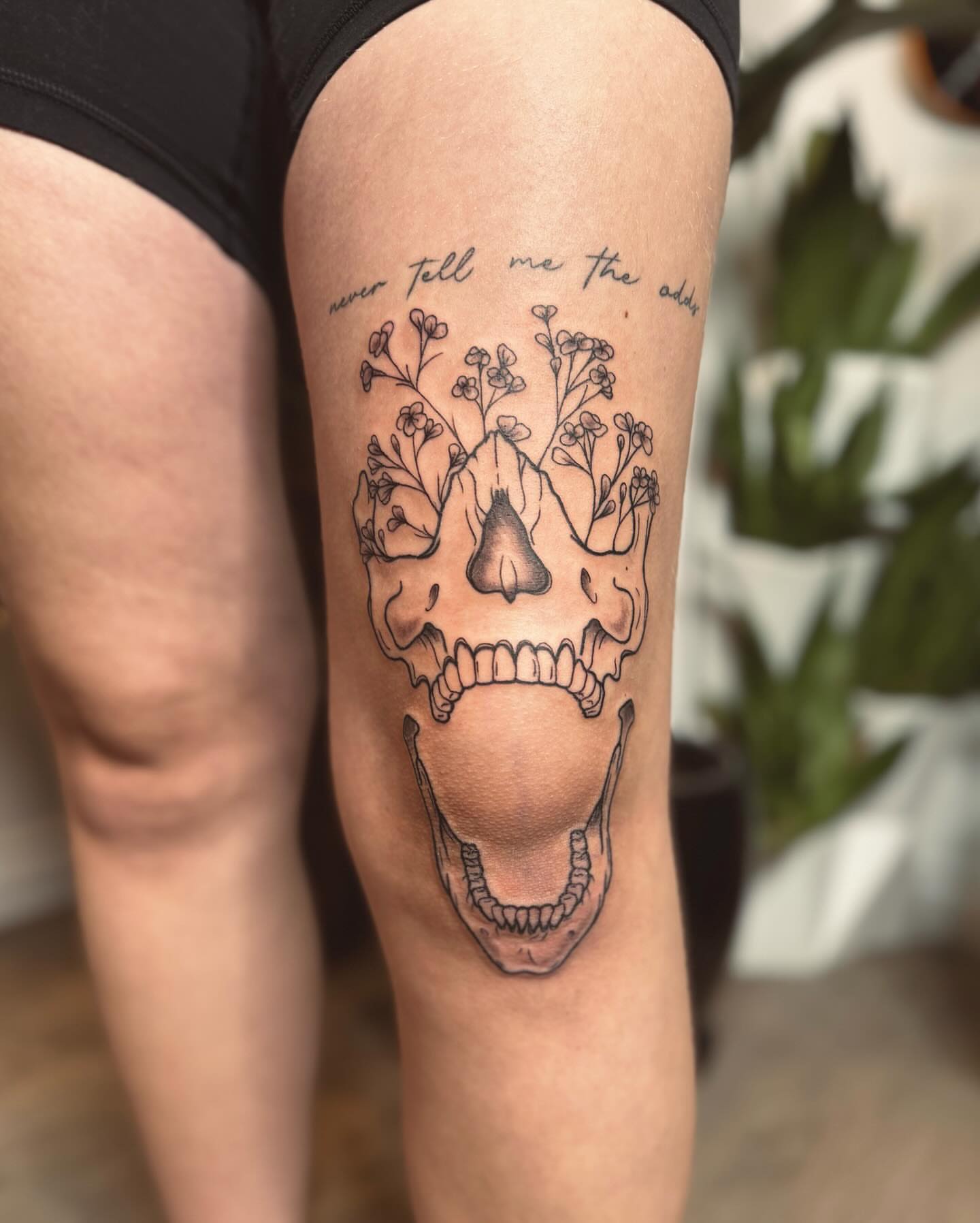 Tattoo by @astrearomerotattoos — black_and_grey