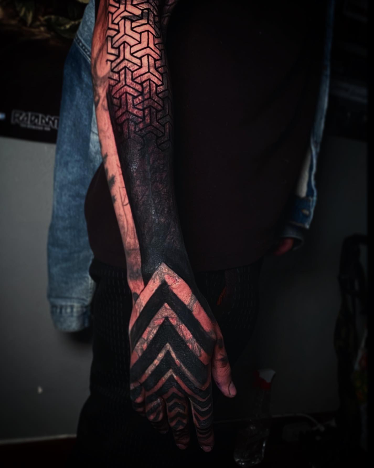 Tattoo by @gunnarquispe β geometric