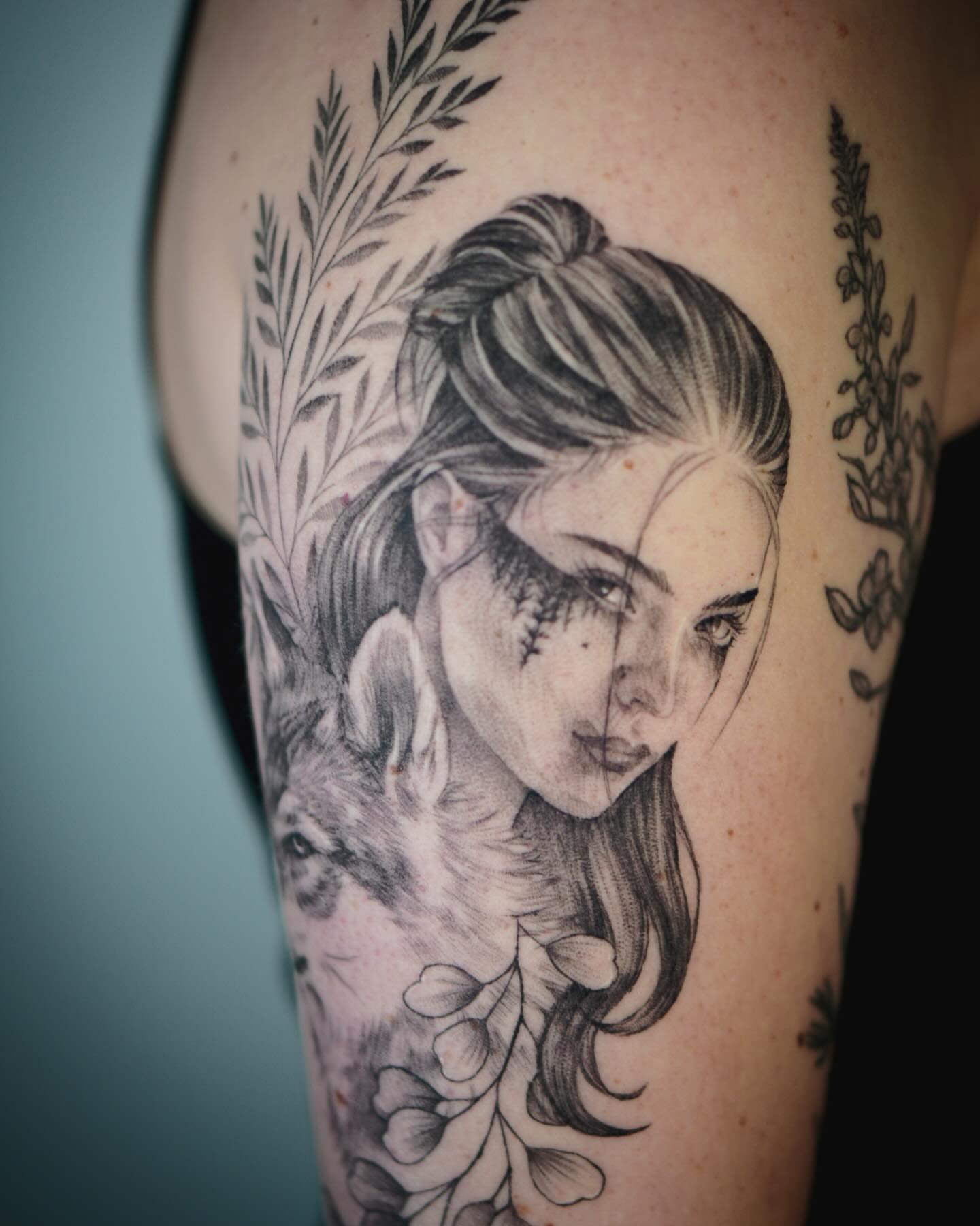 Tattoo by @stephaniessart — realism, black_and_grey