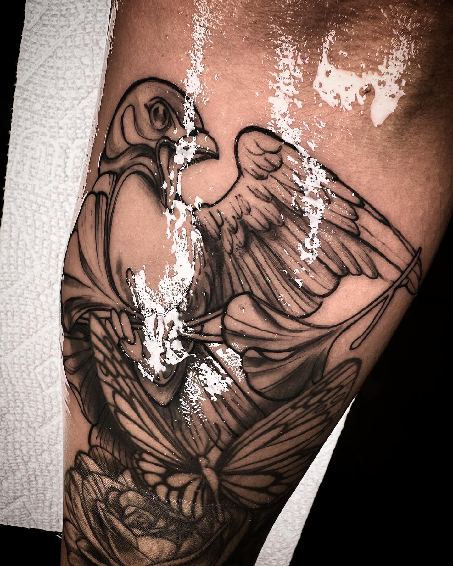 Birds black and grey tattoo on the thigh by @inkhazmat