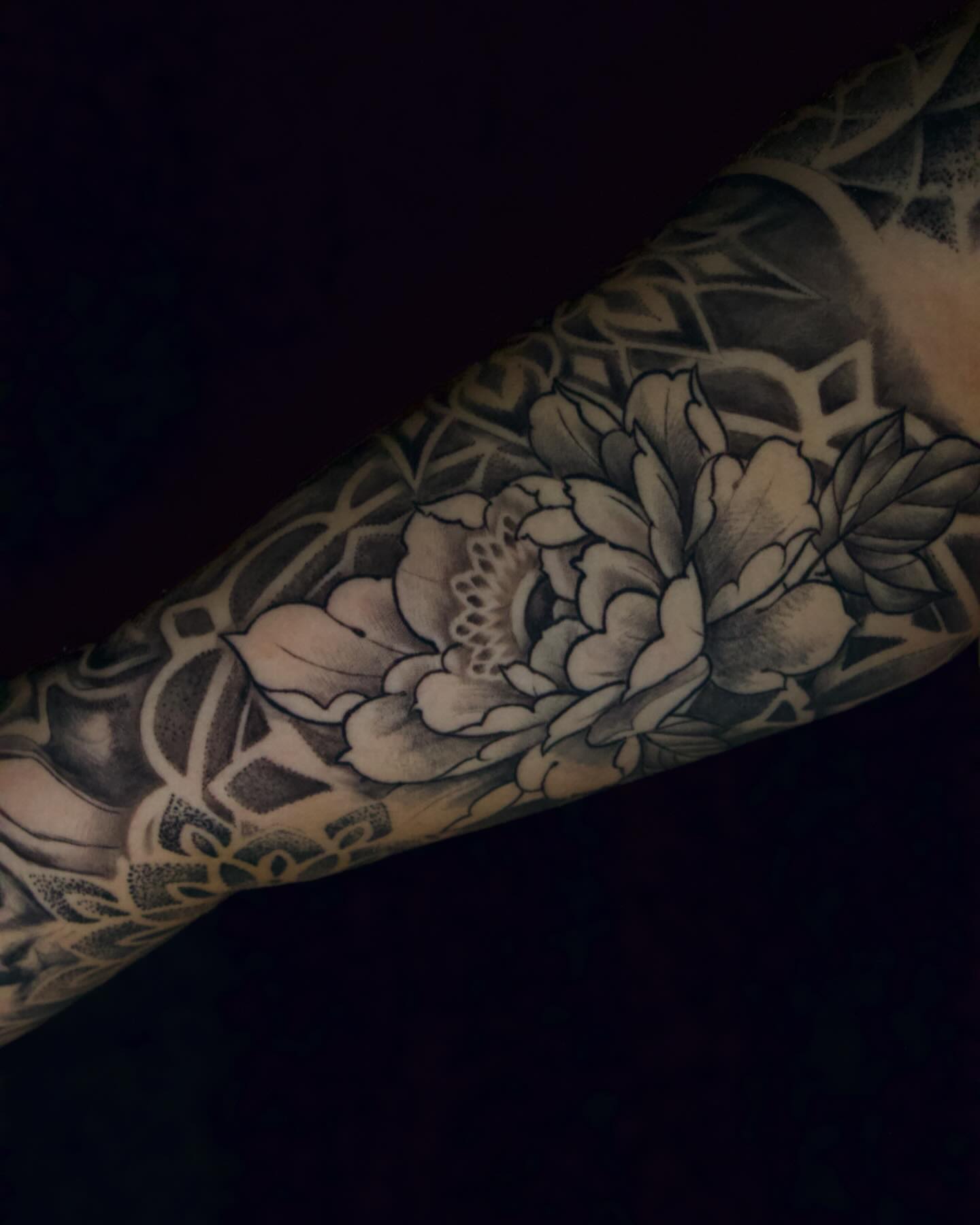 Tattoo by @alex_suarez303 — black_and_grey