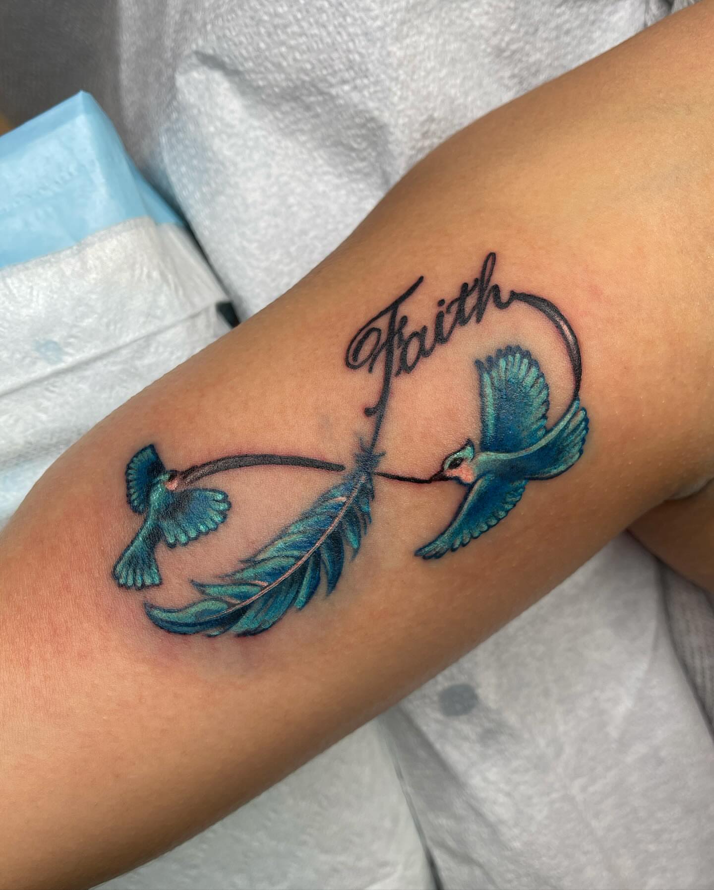 Tattoo by @yayo_rtn — fine_line, realism