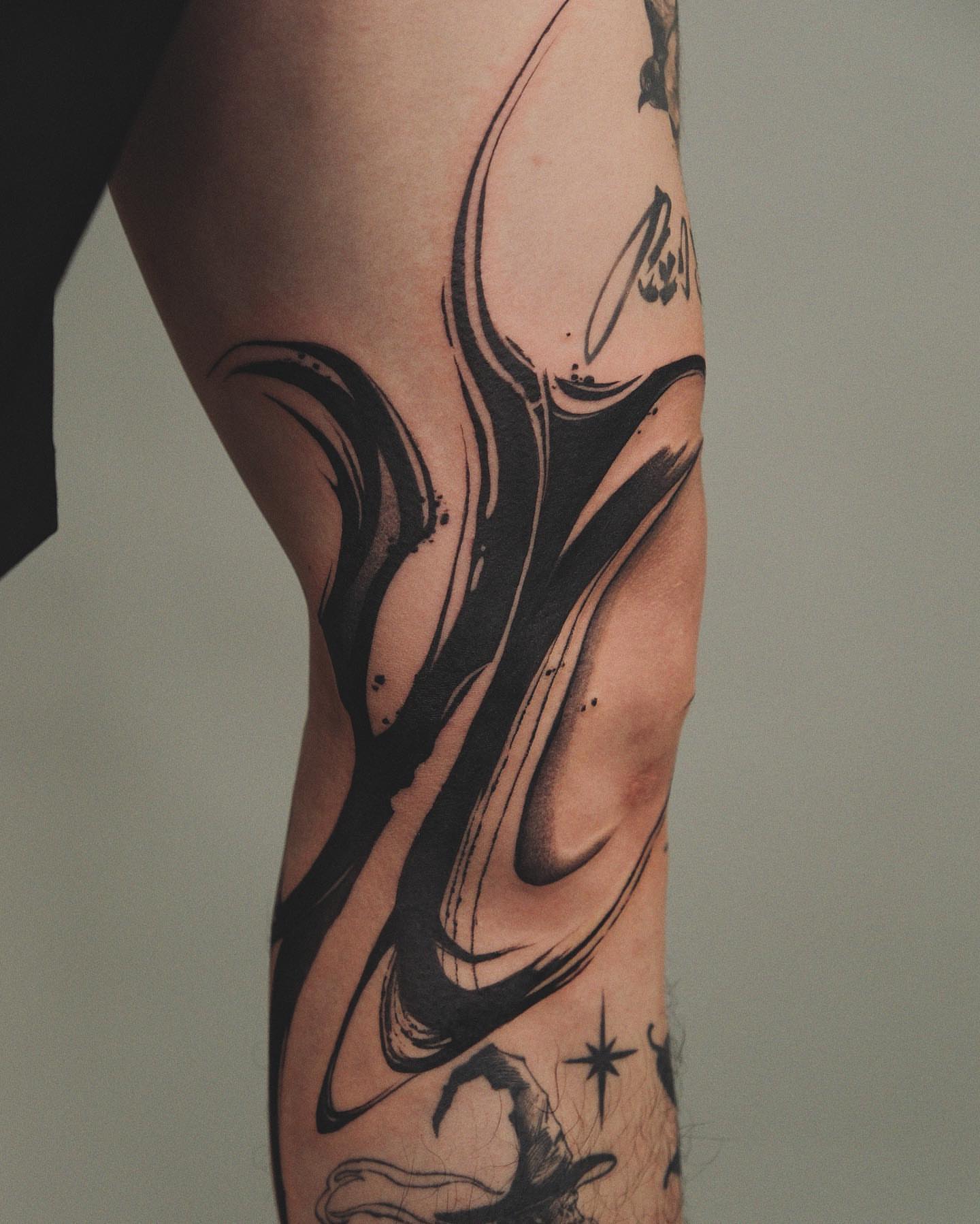 Abstract swirls black and grey tattoo on the forearm by Perth tattoo 류, Perth, Western Australia