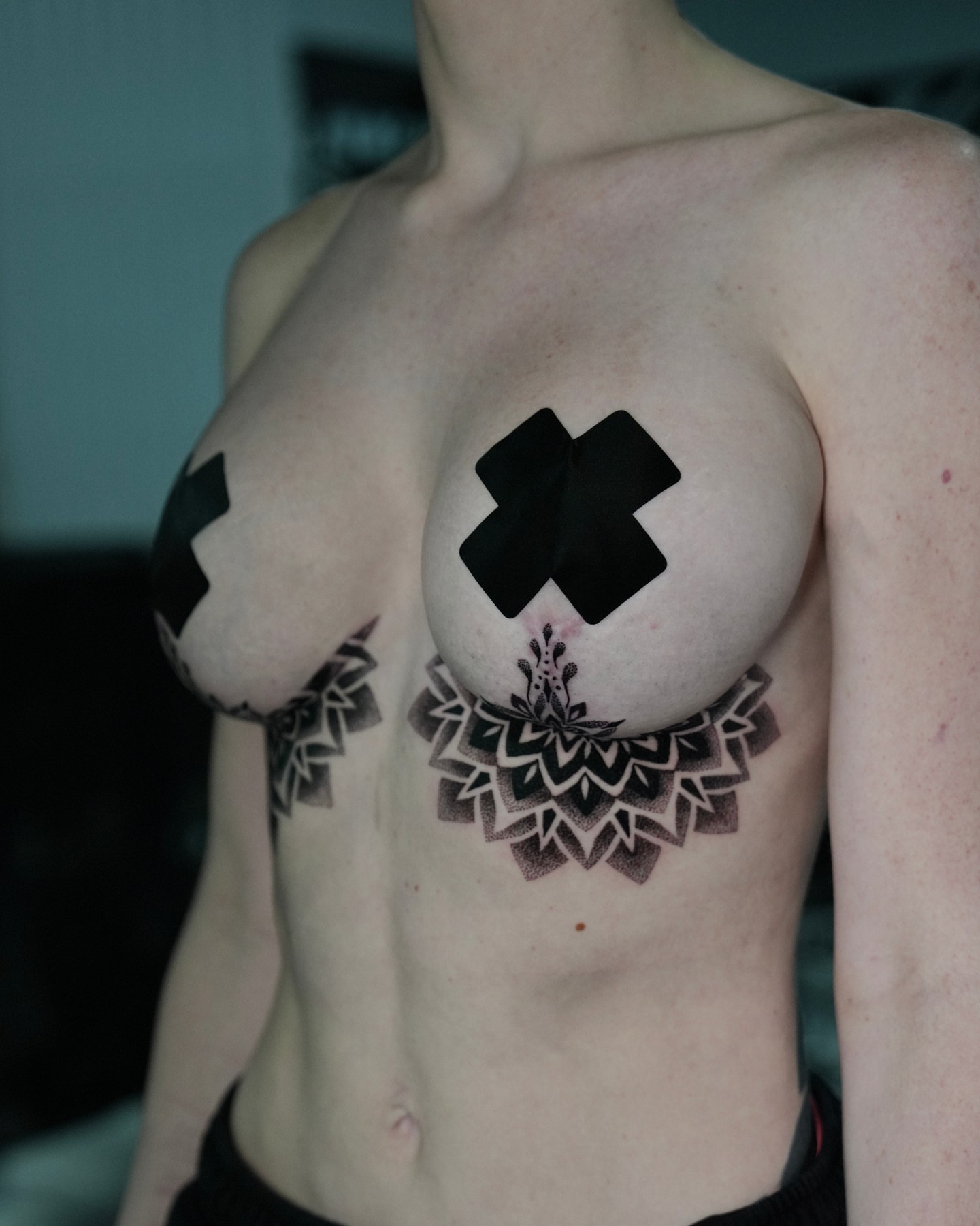 Mandala dotwork tattoo on the chest by ⓝⓐⓘⓡⓐⓓⓞⓣⓢ