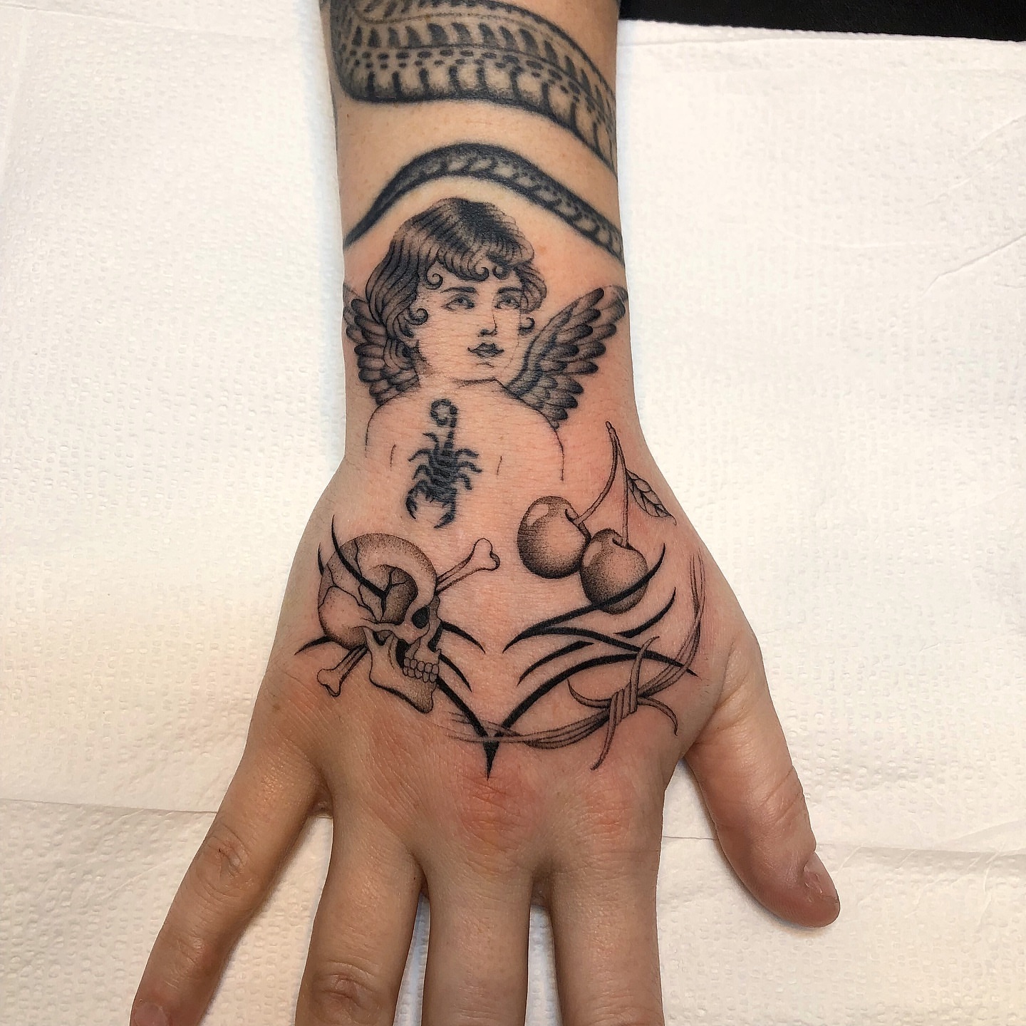 Tattoo by @mickeyycarlisle — black_and_grey
