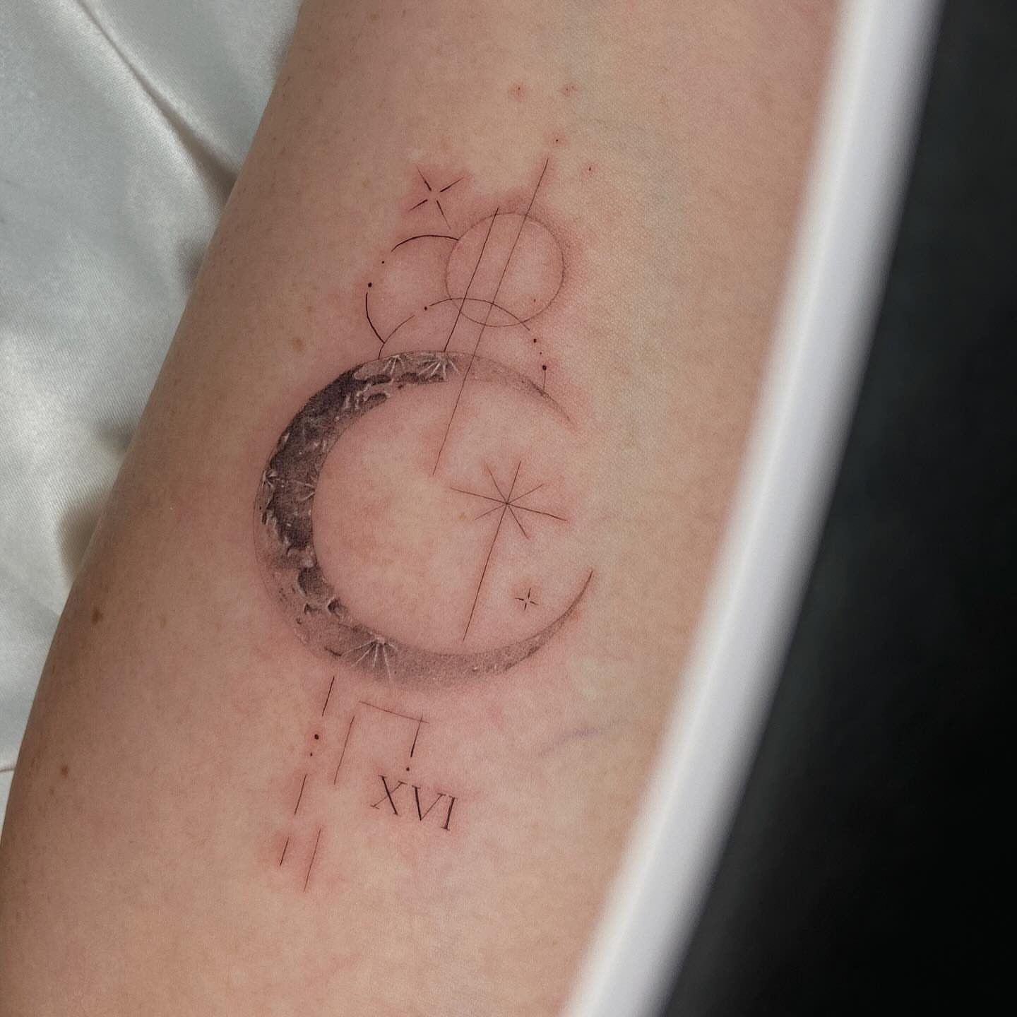 Tattoo by @mrspiotattoo — geometric