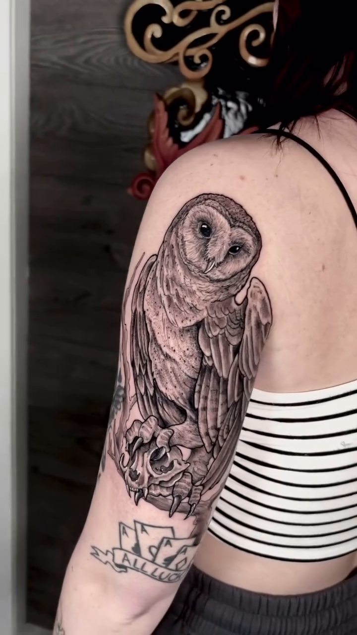Tattoo by @rodomaciel — realism, black_and_grey