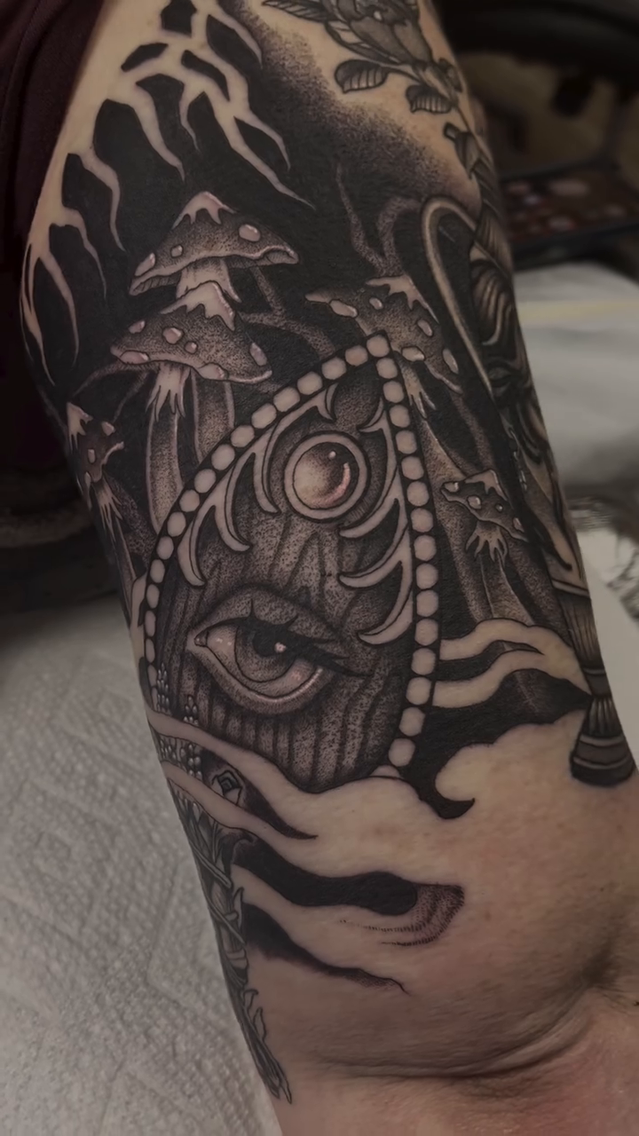 All-seeing eye with mushrooms and urn dark realism tattoo by ๐๐๐๐๐๐๐