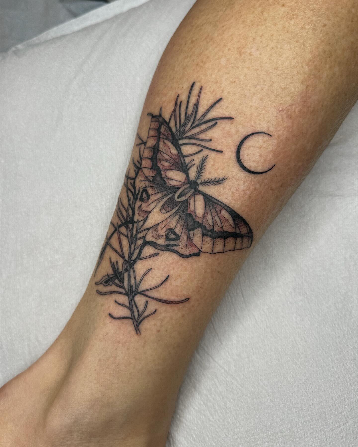 Tattoo by @mothmilk — black_and_grey