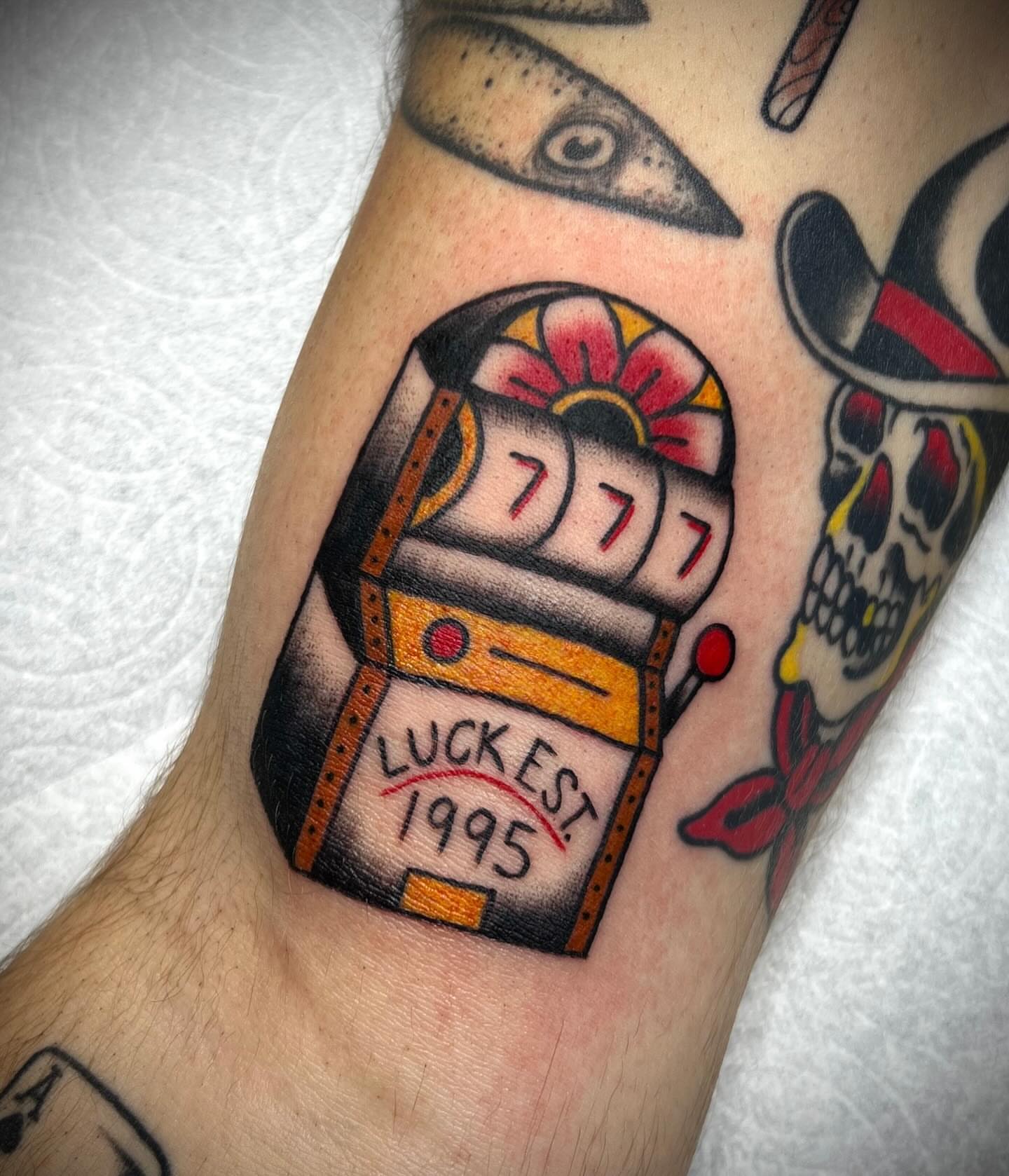 Tattoo by @jolieetattoo — american_traditional